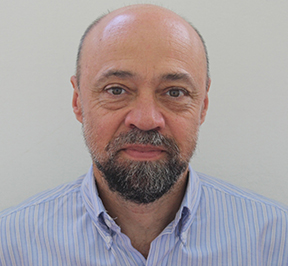 Lic. Alejandro L. ROBBA Lic. Alejandro L. ROBBA